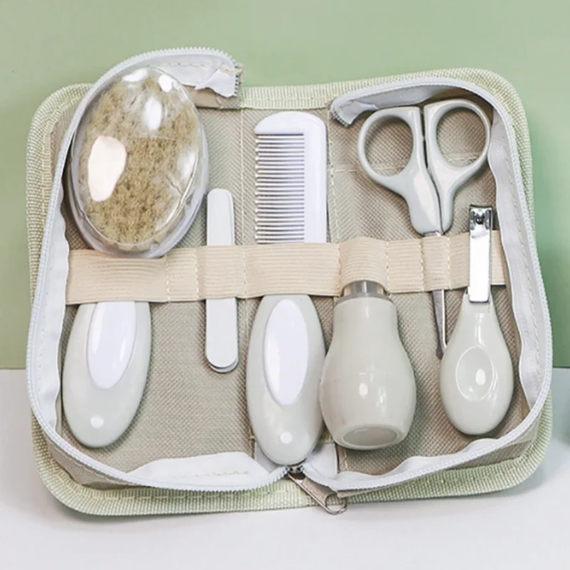 Kit de cuidados para bebês - 6 peças: inalador nasal, cortador de unhas, escova, pente, tesoura e lixa.